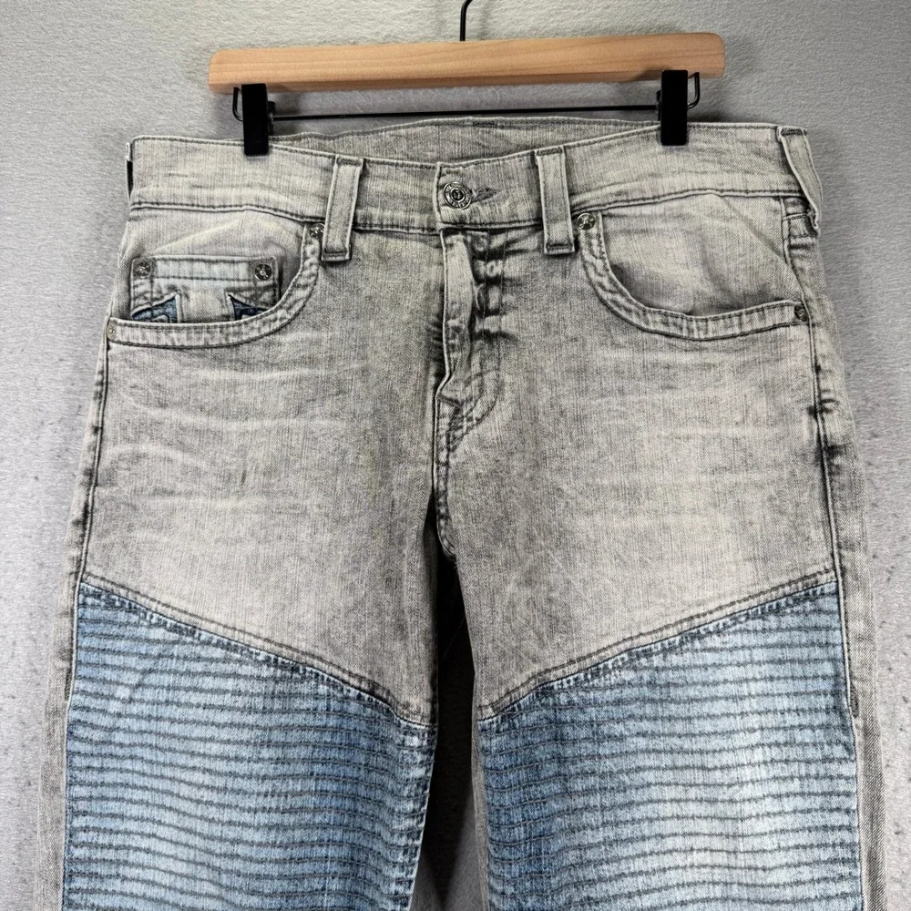 True Religion Men's Slim Fit Moto Run Stitch Jeans Size 34x35 Light Gray Wash‎